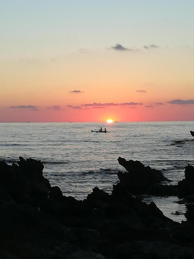 Tramonto Blu Apartment Palermo Bagian luar foto